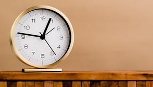 Cambio orario, si torna all'ora solare: la data da segnare per portare indietro le lancette dell'orologio