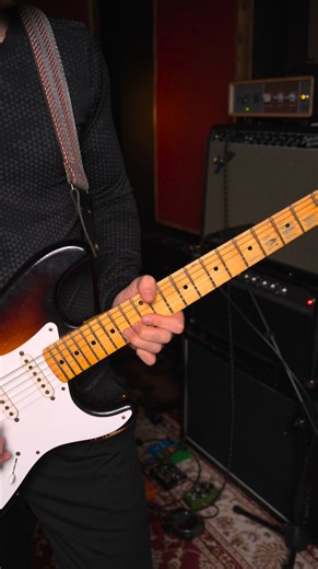 37K views · 1K reactions | Tones from the D-Tone Amps - Steel String Super. The unbeatable clean machine (with a bit of grit ) @dtoneamps #sss #steelstringsuper #clean #tone #strat #fender | Sean Mann Guitar | Facebook