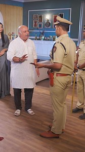 Gupth file leak hote hi police ghar pahunchi | गुप्त फ़ाइल लीक होते ही पुलिस घर पहुँच गई। #MicroDrama#MicroDramaSeries#dramashorts#drama#DramaBox#kdrama#kdramalover#viralvideo#trendingnow | Real Drama Tv