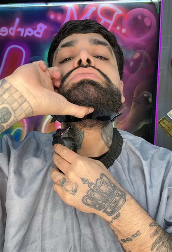 Auto Barbería: Alineado y Pigmentación de Barba Fáciles