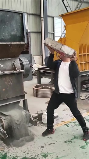 Hammer Crusher: Simple Operation and Powerful Performance