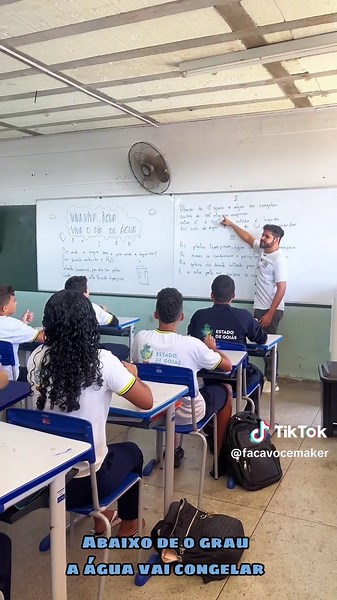 Música Criativa Sobre o Dia da Água com Alunos