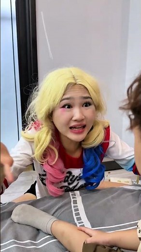 小丑居然尿床了#Harley Quinn #joker
