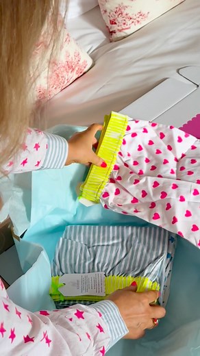 The Brightest Gift Under The Tree 🎄 Sustainably made fashion & luxury accessories for her. | Bombaby