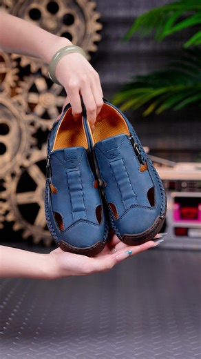 🌏Eco-Friendly Sandals Launch! 50% recycled ocean plastic, stylish & sustainable Eco-grip treads biodegradable packaging 🌱Join the #SustainableFashion movement!#EcoChic#GiftGuide #OutdoorTech #OutdoorGear #PerfectFit