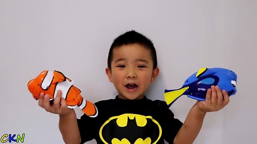 Finding Dory And Nemo Swimming Toy Fish Kids Inflatable Pool Fun With Ckn Toys-T