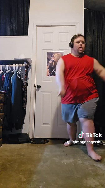 zuse lightning extreme danger (@lightingdangerthu)’s videos with Opalite - Taylor Swift