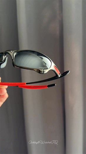 Fresh Juliet Carbon DUCATI All stock. Unit with reg pouch Nothing to replace or fix 23,500 #xmetal #oakleyjuliet #oakley #oakleyducati #ducati #oakleysunglasses #oakleyoftheday #OakleyEyewear #MotoGPFans #oneicon #liveyours #oneicon #sunglasses #Juliet | Oakleyandwatches HQ