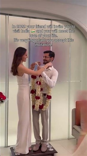 Cultural Union ❤️ : Foreign Bride Marries Indian 🕉️ Hindu Groom with 🌺 🌹 Flower Exchange Ritual🚩🎈