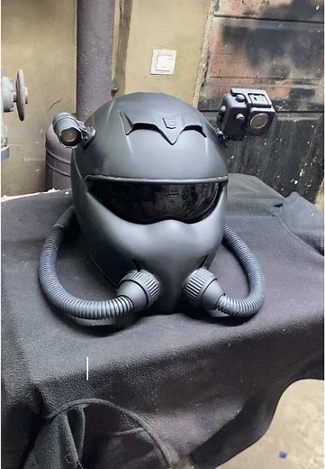 Custom Motorcycle Helmets: Design and Detailing Process