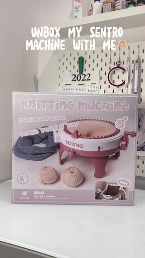 Unboxing Sentro Knitting Machine and Making My First Beanie