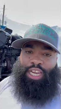 PETERBILT 579 exterior cabin air filter & closed shoulder tires