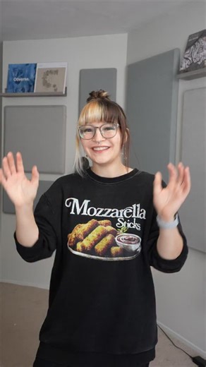 Say hello to Chippo - a free plugin I made in collaboration with @c74connect Click the l*nk in my bi0 to learn more about Chippo and how it works You can also download Chippo as a Max patch and modify it however you’d like! Max is a free software that lets you pretty much create whatever musical thing you want, and it’s where Chippo was born! Big thanks to @mikerugnetta and Dave Sanchez for their help in coding and developing Chippo! | Emily Hopkins