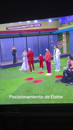 Andrea (@andreaunboxing8)’s videos with original sound - Andrea