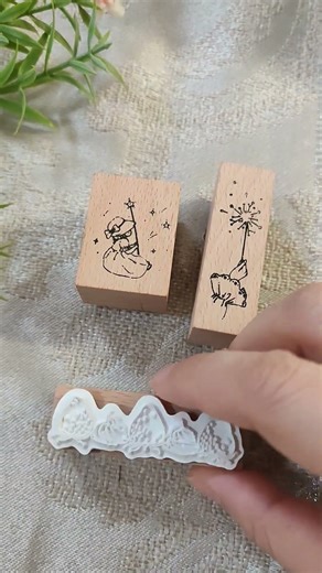 This is definitely your favorite wooden rubber stamp, for making cards, gifts, etc. #art#journaling