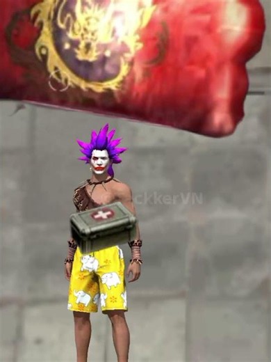 Solo Fighting the Villain :) #meme #shorts #roblox #freefire