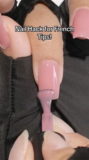 How to do classic French tips in a fast way? 💅 #beetlesgelpolish #nailhacks #nailhack #nailtips #naildesigns #nailtrend #frenchnails #frenchnailart | BeetlesGelPolish