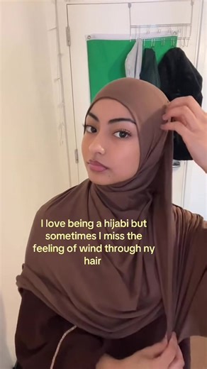 A Simple Hijab Tutorial for Beginners