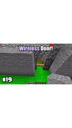 This Door Works WIRELESSLY 😳 | Minecraft Shorts #shorts