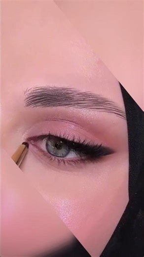 Easy Black Eyeliner Tutorial for Sultry Eyes