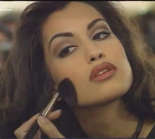 Yasmeen Ghauri's Iconic Makeup Look on the Runway