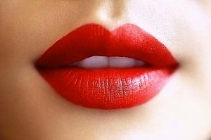 Rock Bold Lips Like a Celeb! Learn How to Wear Bold Lips Makeup. #BoldLips #Makeup | StyleCraze Videos