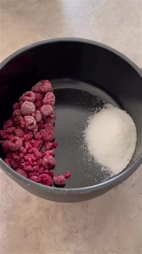 Easy Raspberry Dessert Recipe for Home Bakers