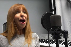 WATCH - Joy Chapman scores Guinness world record for female lowest note