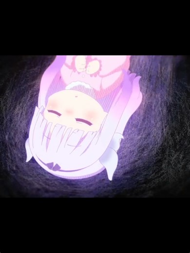 01.𝙕𝙖𝙣𝙜𝙚𝙩𝙨𝙪 在日本，能源革命并不是发生在实验室里，而是直接发生在人们的脚下。每天成千上万的人走进车站、穿过通道、踏上街道，却很少有人意识到，这些看似普通的脚步正在被转化为真实的电力。通过铺设压电瓷砖，行走时产生的压力、震动和位移被瞬间捕捉，并在材料内部完成能量转换。单一步伐的力量或许微不足道，但当这种动作被数百万次不断重复时，积累的能量足以点亮公共照明、驱动数字信息系统，并维持城市智能设备的运行。这种技术不需要额外燃料、不制造污染，却让城市从日常行为中获得持续能源补充，彻底挑战了人们对“电力来源”的传统认知。当最普通的走路行为成为发电方式，能源不再遥远，而是真正融入生活本身。你敢相信吗？你此刻踩着的地面，可能正在为城市