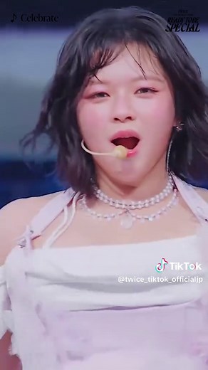 TWICE 5TH WORLD TOUR ‘READY TO BE’ in JAPAN 発売