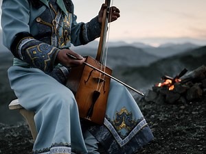 Mongolian traditional music | Selena Travel Mongolia
