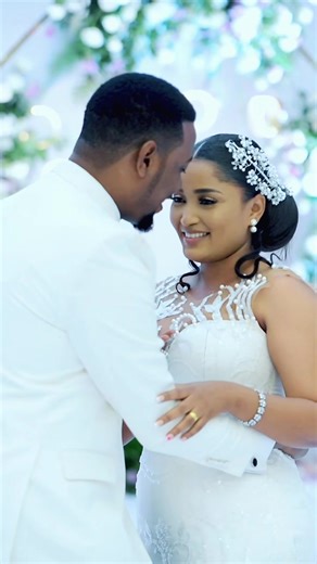 Romantic First Dance Moments at a Wedding