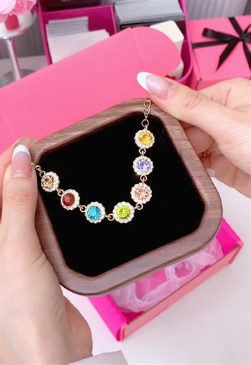 Packing Jewelry Orders Step-by-Step