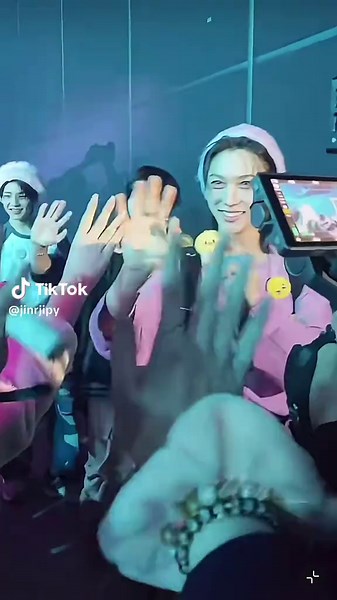 スキズ ファンミ 2025：本国ペンミ体験