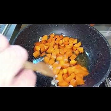 I made curry using chicken thighs, chickpeas, and a red can #short 025-10-24 #cooking #easyrecipe...