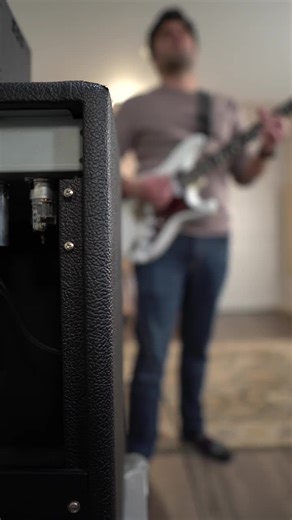 Can Preamp tubes actually make a difference in your guitar tone? @Tom Butwin and @Tubeampdoctor helps us find out. Comment what you think below.