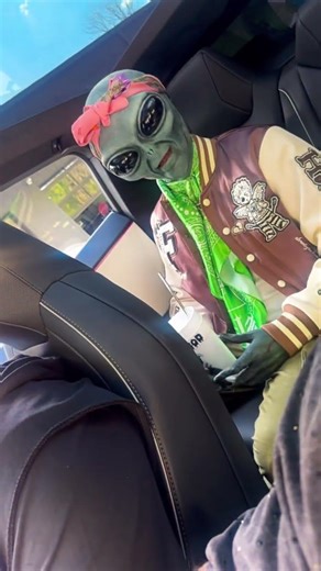 Ain’t nobody Gone waste none n ya lil cuber truck #ripzarlax #spacegoddathug #spaygawd #invadertrimm