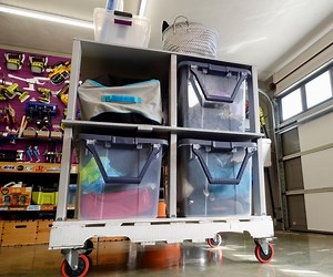 Make a Mobile Garage Storage Unit With a Pallet