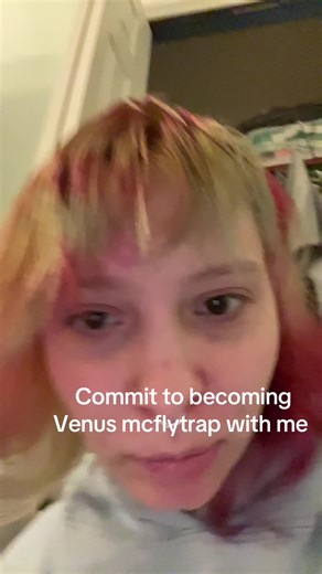 Shave the side of my head with me to become Venus mcflytrap :3 This is kinda based off all the gens of them lol but not specific one. #haircut #monsterhigh