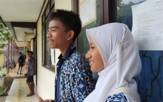 Discover the Dance Trend of 'Blue' by Yung Kai