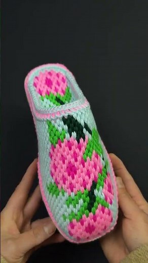 Master Hand Weaving: A Beginner's Guide to Traditional Craft