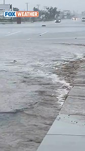 🚨 Flooding in Yucca Valley, California. Stream FOX Weather free for more on Hilary: bit.ly/3DLt87k | FOX Weather