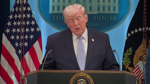 🚨 BOOM! President Trump just DROPPED THE HAMMER on the TREASONOUS LEAKER who AIDED AND ABETTED IRAN — leaking FAKE NEWS intel about our missing American airman and putting his LIFE at GRAVE RISK!This despicable rat tipped off the enemy while our hero pilot was fighting for his life — alerting the entire country of Iran and triggering a BOUNTY on an American warrior!Trump is RAGING and demanding PRISON: “The person that did the story WILL GO TO JAIL if he doesn't say!” He’s forcing the media out