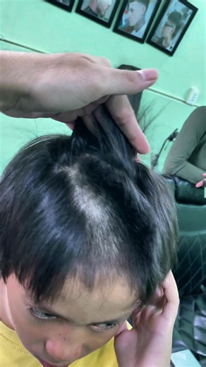 Có những mái tóc, người thợ không thể làm theo điều khách muốn… mà chỉ có thể làm theo điều mái tóc còn cho phép. #trinhvantan94 #cattoc #cattocnam #76quangngai
