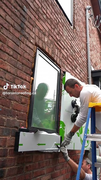 Decorative ACM installation flanking two windows #toronto #roofing #torontohomes