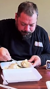 Crazy 3-minute speed-eating challenge