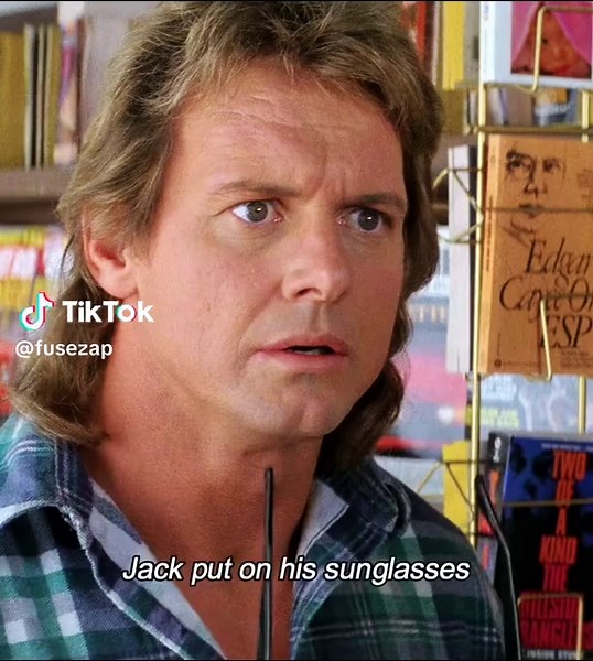 These glasses can see aliens in disguise.#movie #tiktok #foryou #fyp #film