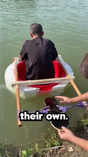 She Decided to Test the Guys at the Gym 👀📱