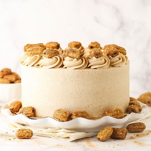 49K views · 989 reactions | Churro Layer Cake! With tender, moist layers of cinnamon cake all covered with a creamy cinnamon buttercream! It uses my favorite Challenge Butter and is totally addicting! Recipe: https://www.lifeloveandsugar.com/churro-layer-cake/ Pin it for later: https://www.pinterest.com/pin/113012271891285186/ | Life, Love and Sugar | Facebook