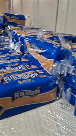 Video: In a heart-warming tribute to Madiba Day, George Child and Family Welfare led a wonderful community-driven initiative by preparing over 2 200 sandwiches for children in need across George. With the support from local businesses, volunteers and generous donors, this act of kindness will bring smiles, nourishment and unity to the community. Watch how teamwork and compassion made a difference, one sandwich at a time. | George Herald